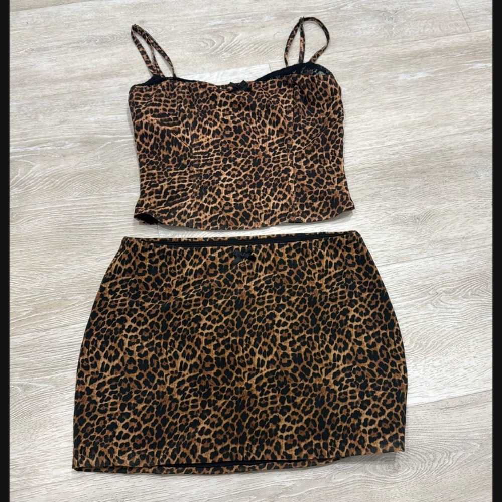 Edikted Brown Animal Print Skirt Set